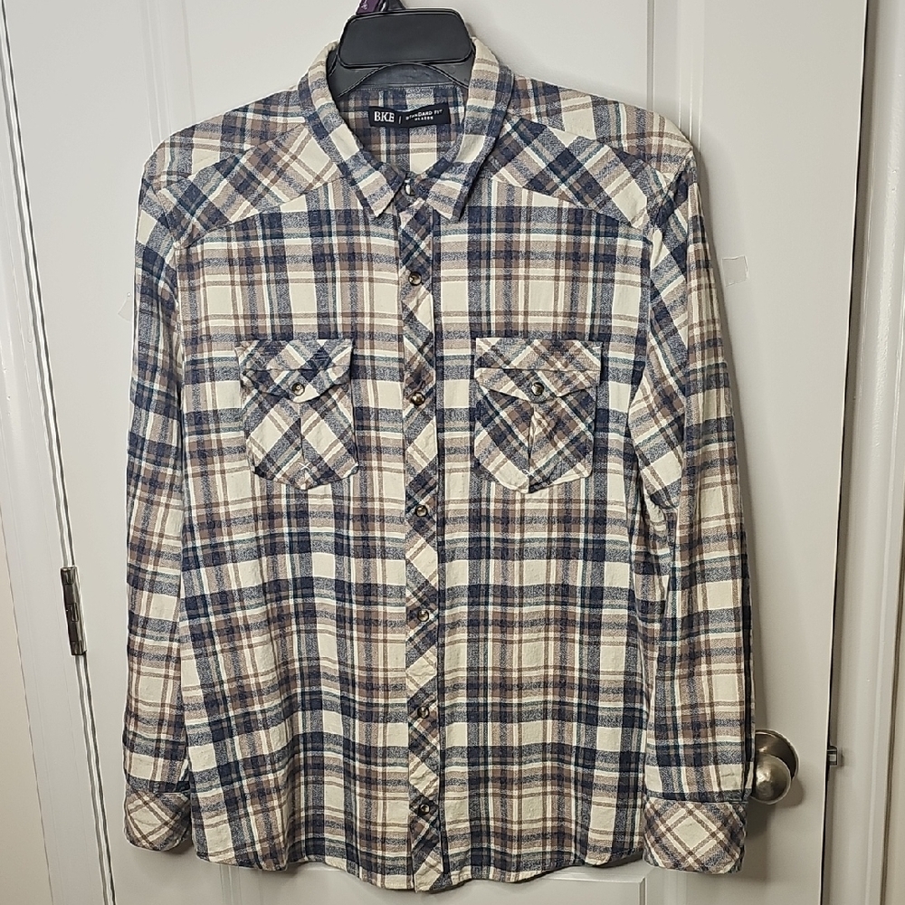 BKE Men's Navy and Beige Plaid Button Down Shirt Frannel Size